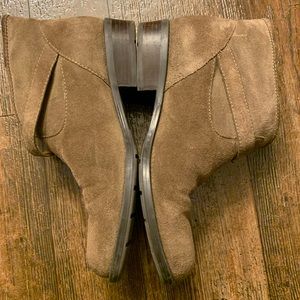 Men Size 11 Ivanka Trump Boots